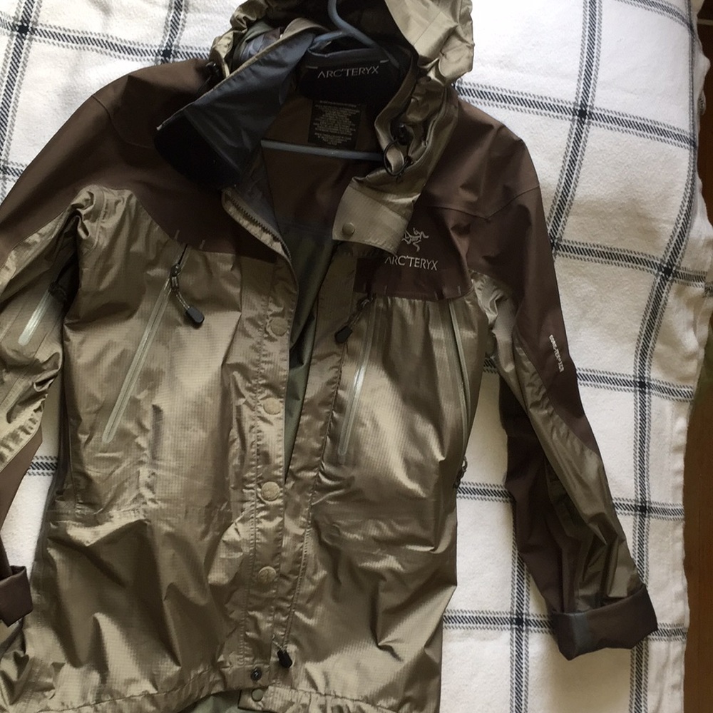 Arcteryx gore Tex waterproof jacket